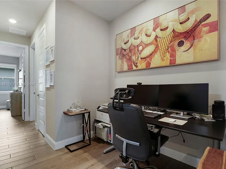 6489 NW Cloverdale Ave — Photo 27