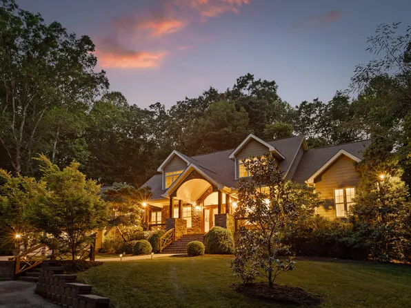 2525 Brenon Wood Ln, Signal Mountain, TN 37377
