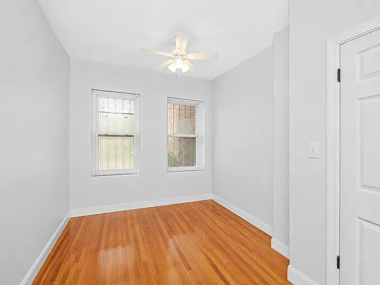 881 Harrison Ave #1A — Photo 13