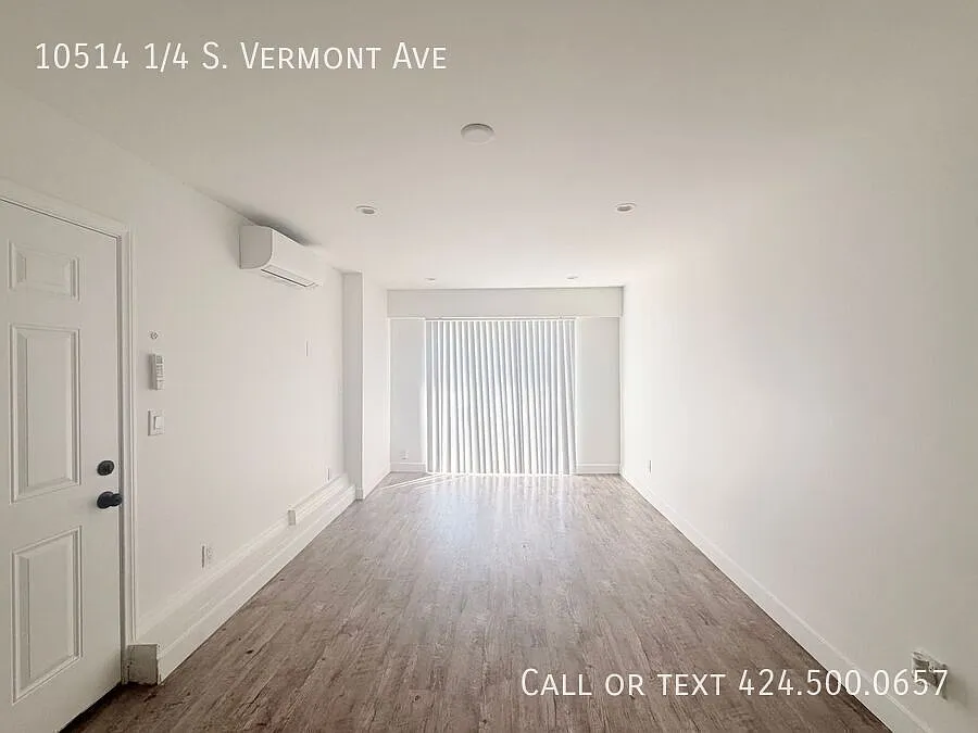 Spacious & Renovated 3BR/1BA in South LA | Private Patio & A/C — Photo 3