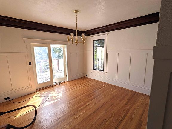 4th image of 1465 Church St