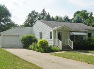 505 N Main St, Bricelyn, MN 56014