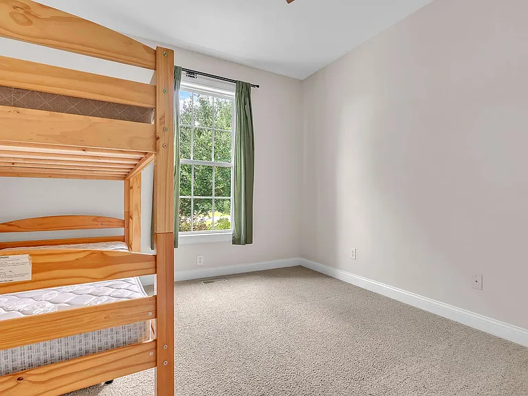 210 Raven Ridge Ct — Photo 23
