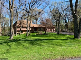 14 Elmwood Dr, Pine Island, MN 55963