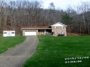 6612 Smith Creek Rd, Saint Albans, WV 25177
