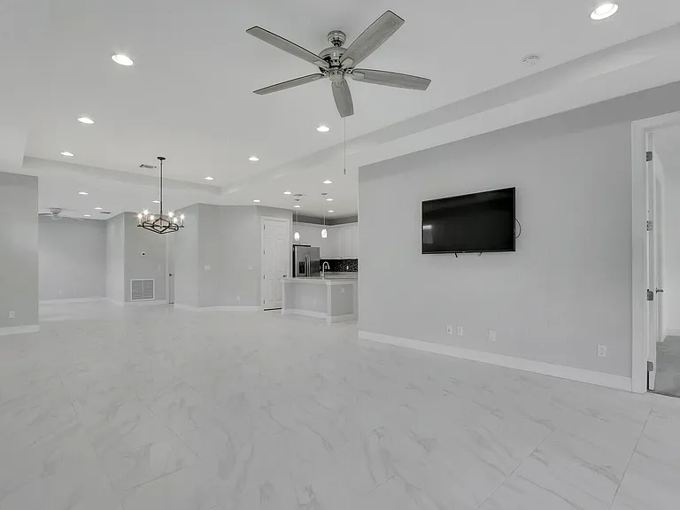 21026 SW Modena Way — Photo 10