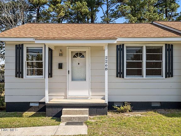 3rd image of 2266-2268 Onslow Drive