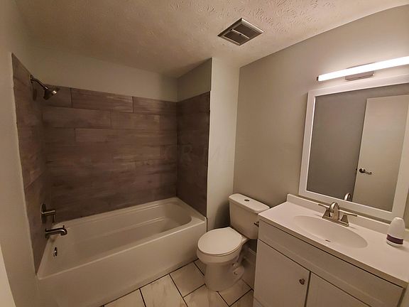 4th image of 5852 Jacqueline Ct