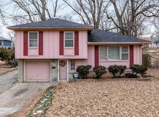 9410 Oakland Ave, Kansas City, MO 64138