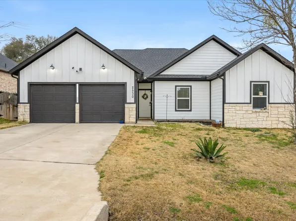2530 Mercedes St, Granbury, TX 76048