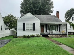 404 Rebecca St, New Martinsville, WV 26155