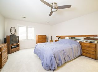 5663 Golden Pond Ln, Sylvania, OH 43560