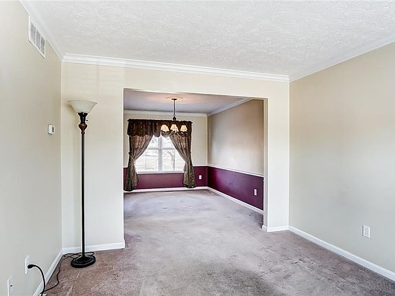 5th image of 107 Winterberry Pl