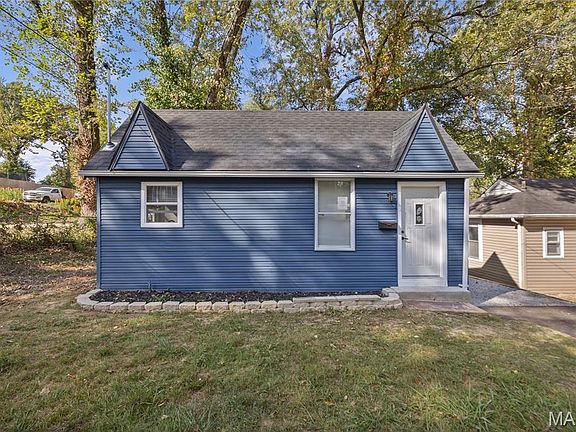 3rd image of 3317 Royalton Ave