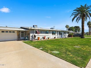 10746 W ABBOTT Avenue, Sun City, AZ 85351