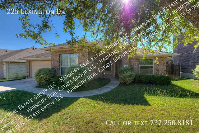 225 Lexington Dr — Photo 1
