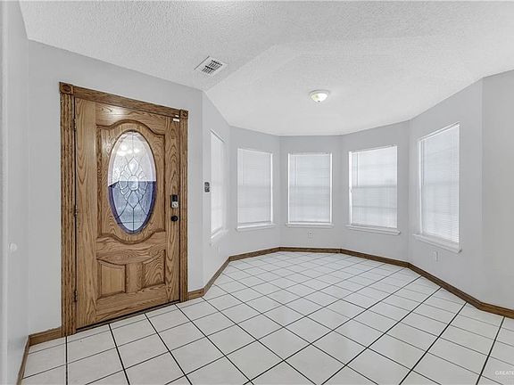 2nd image of 2813 Quamasia Ave