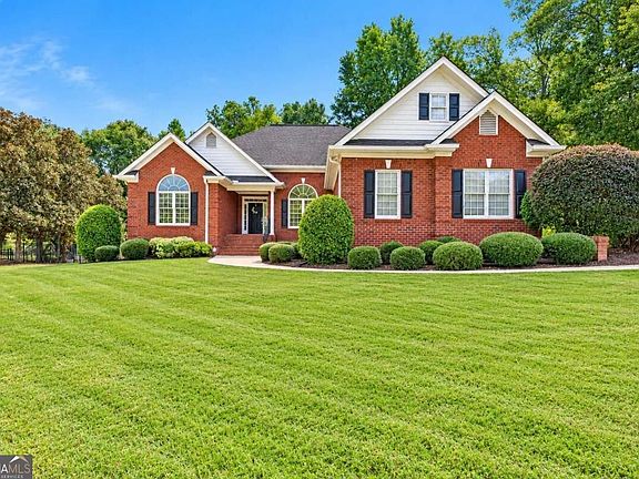 4th image of 1050 Dials Plantation Dr