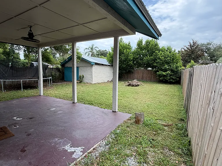 8409 Lynn Ave — Photo 3