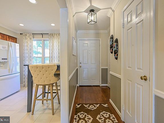 3rd image of 258 Gretna Green Ct