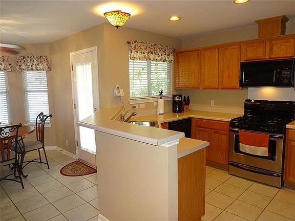 5th image of 1405 Saint Leger St