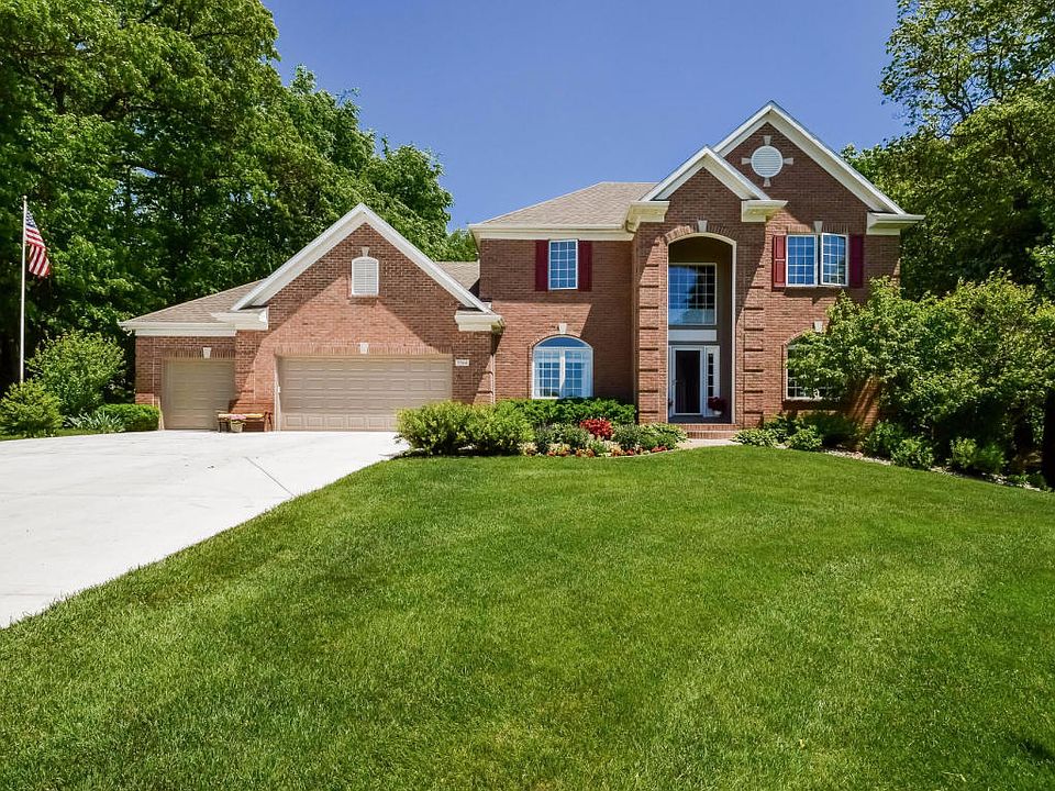 1st image of 7764 Forest Ct NE