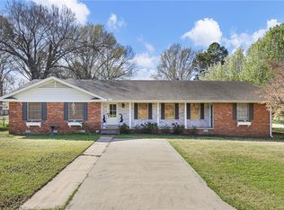 200 E 6th St, Russellville, AR 72801