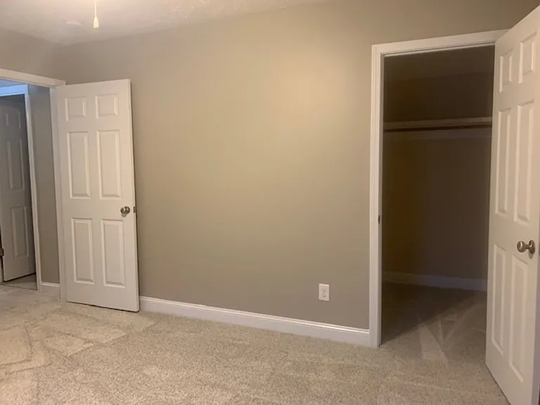 670 Amberdale West Cir — Photo 25