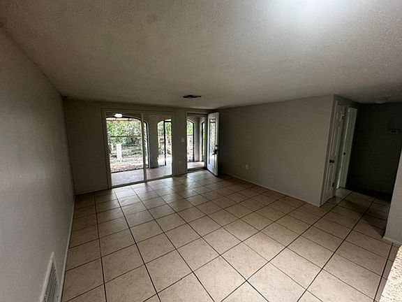 2nd image of 7634 Fox Hollow Dr