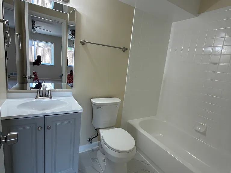 3809 Burlingame Pl #34E — Photo 7