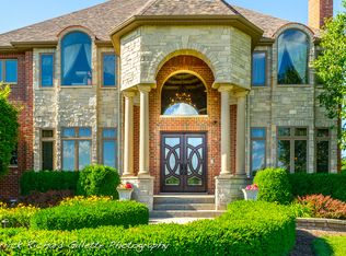 8127 Shadow Creek Ln, Yorkville, IL 60560