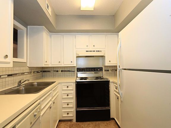 5th image of 8601 Memphis Dr #A18