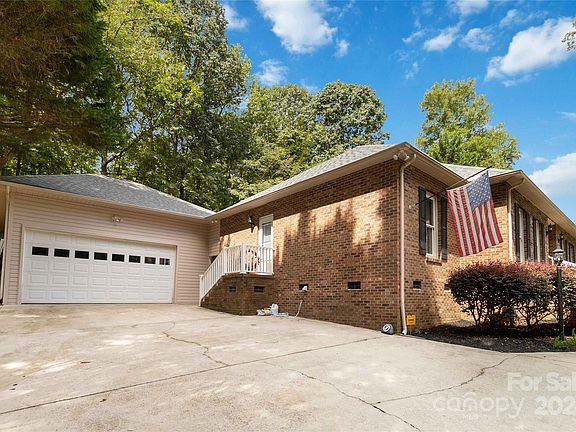 5th image of 2243 Audubon Dr