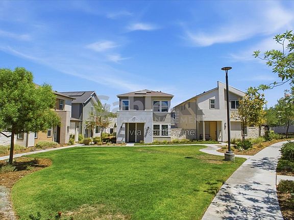 2nd image of 27477 Boulderview Way