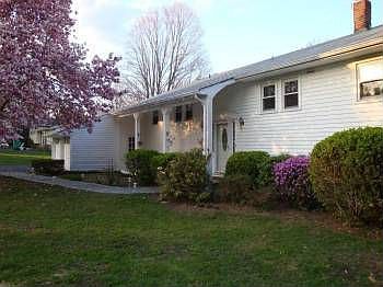 2nd image of 10 Collier Dr W