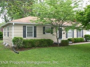 6212 W 68th St, Overland Park, KS 66204