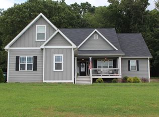 188 Burnt Hickory Ln SE, Calhoun, GA 30701