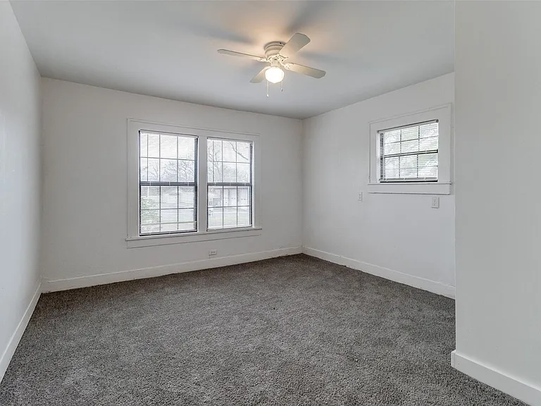 731 W Hull St — Photo 17