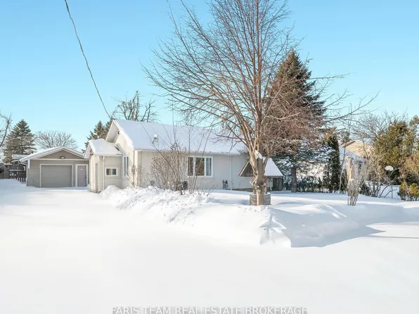 6950 Yonge St, Innisfil, ON L9S 4P2