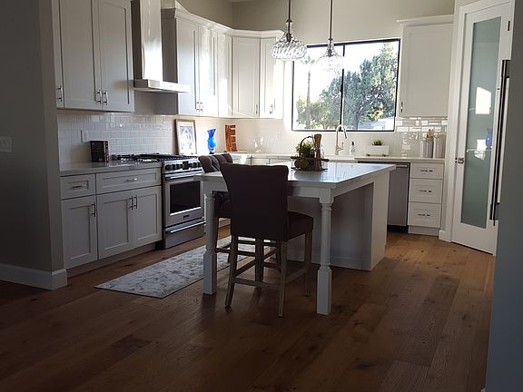 2nd image of 4136 E Indianola Ave