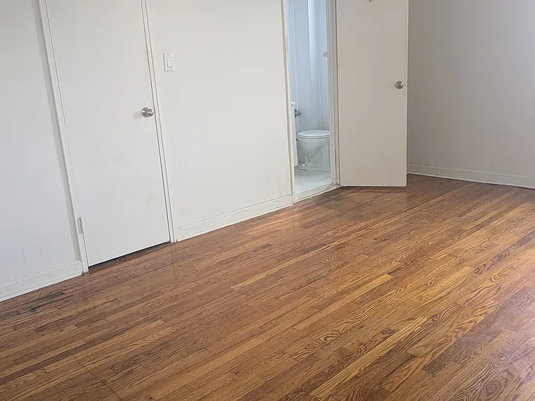 122 Pelham Rd #6 — Photo 4