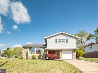 9240 Darlington Rd, Philadelphia, PA 19115