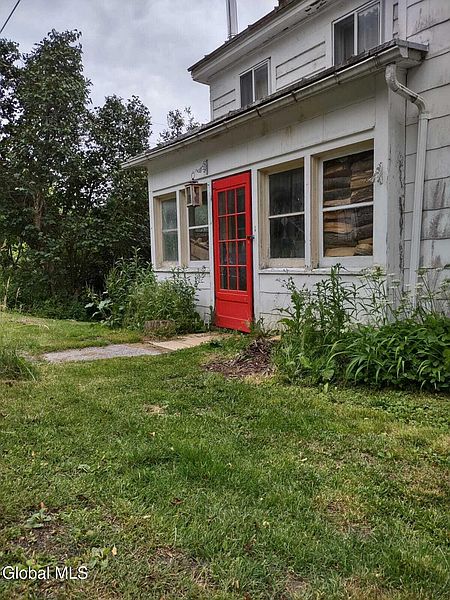 2nd image of 365 Rock Road