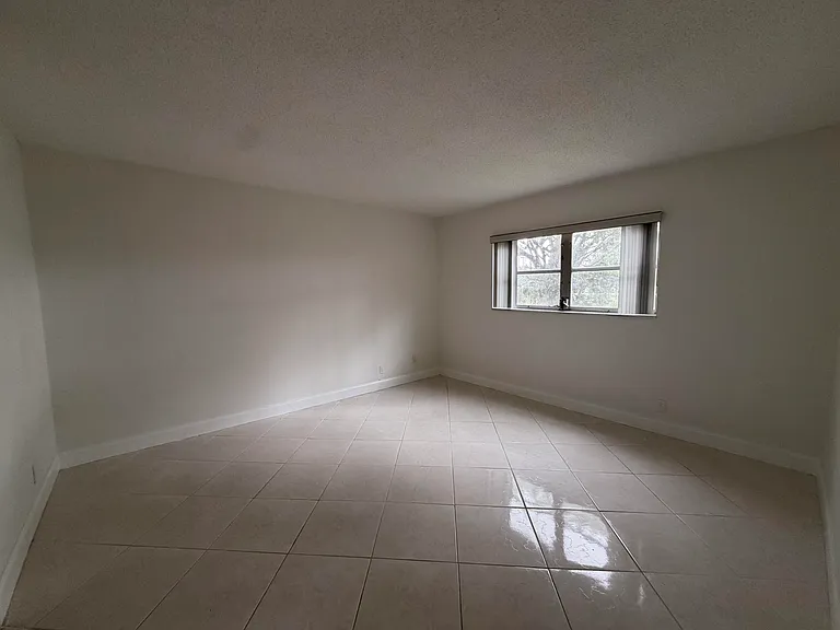8141 SW 24th Ct #106 — Photo 10