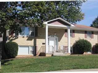 2425 N Columbus St, Arlington, VA 22207