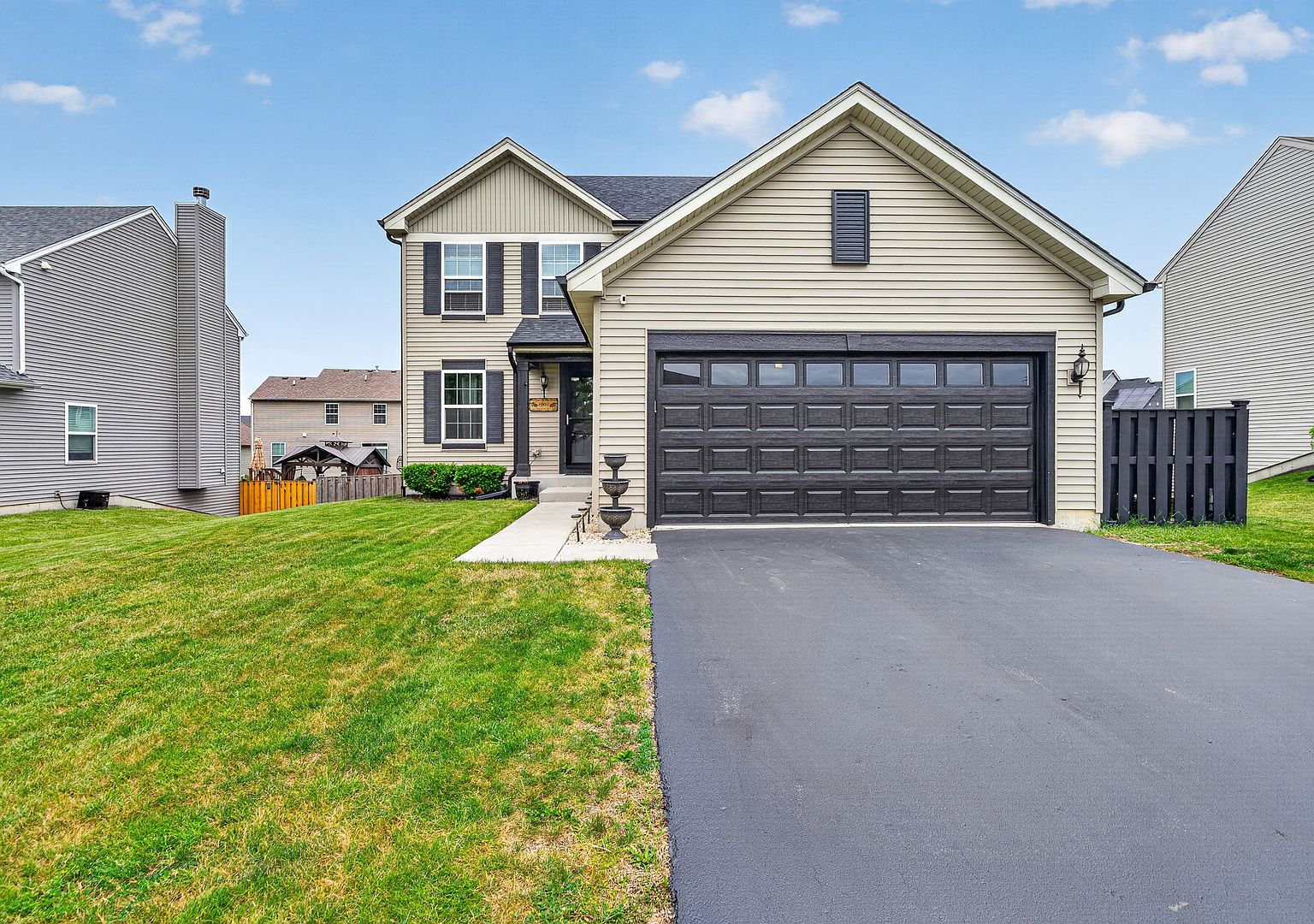 1902 Wildspring Pkwy, Joliet, IL 60431 | Zillow