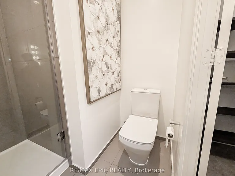 45 Charles St E #2309 — Photo 19