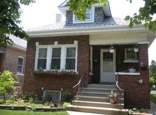 2520 Clinton Ave, Berwyn, IL 60402