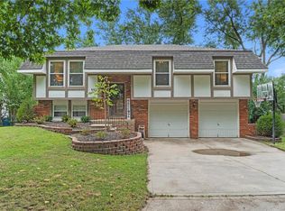 11 NE 88th Ter, Kansas City, MO 64155