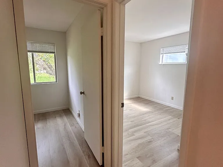 2084 Alta Loma St — Photo 23